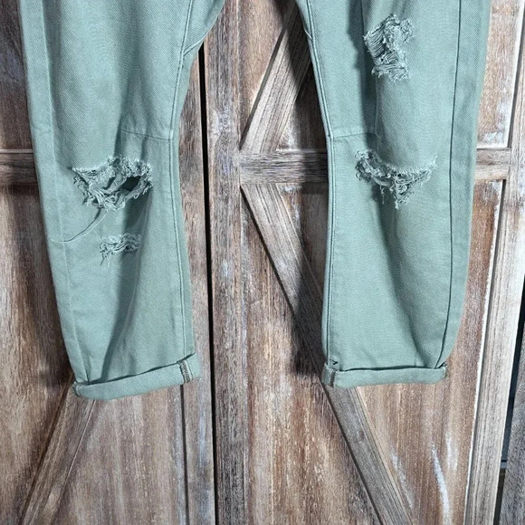 One Teaspoon Messed Up Saints Boyfriend Jean - Picture 9 of 11